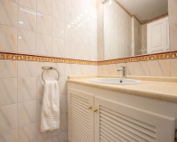 Resale - apartment - Estepona - El Presidente