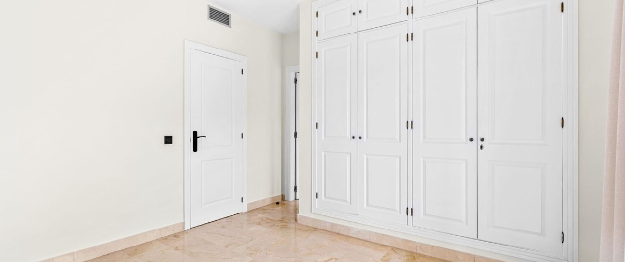 Resale - apartment - Estepona - El Presidente