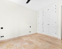 Resale - apartment - Estepona - El Presidente