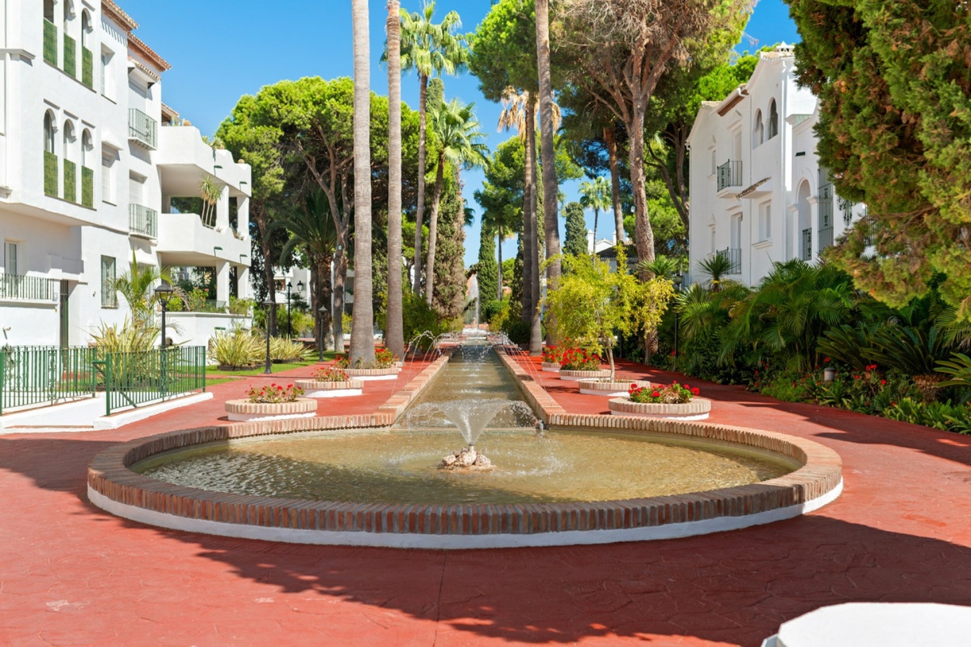 Resale - apartment - Estepona - El Presidente