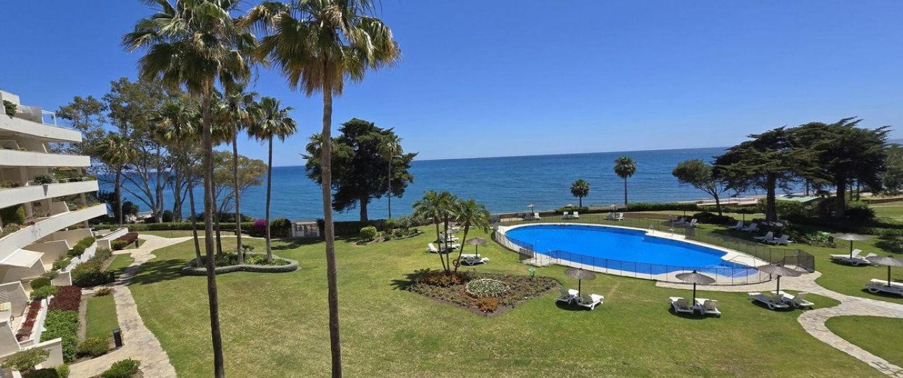 Resale - apartment - Estepona - Estepona Centro