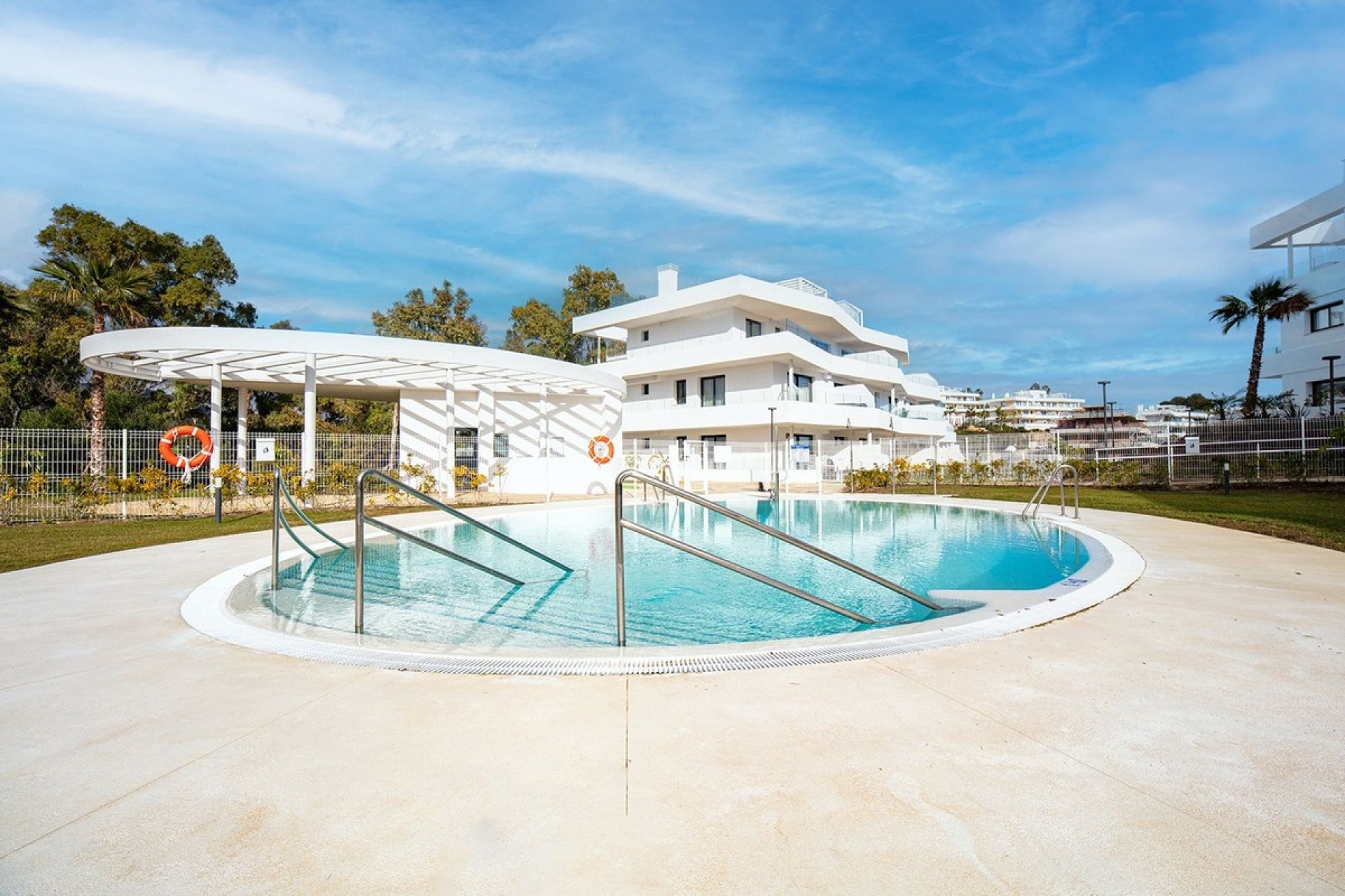 Resale - apartment - Estepona - Estepona Centro