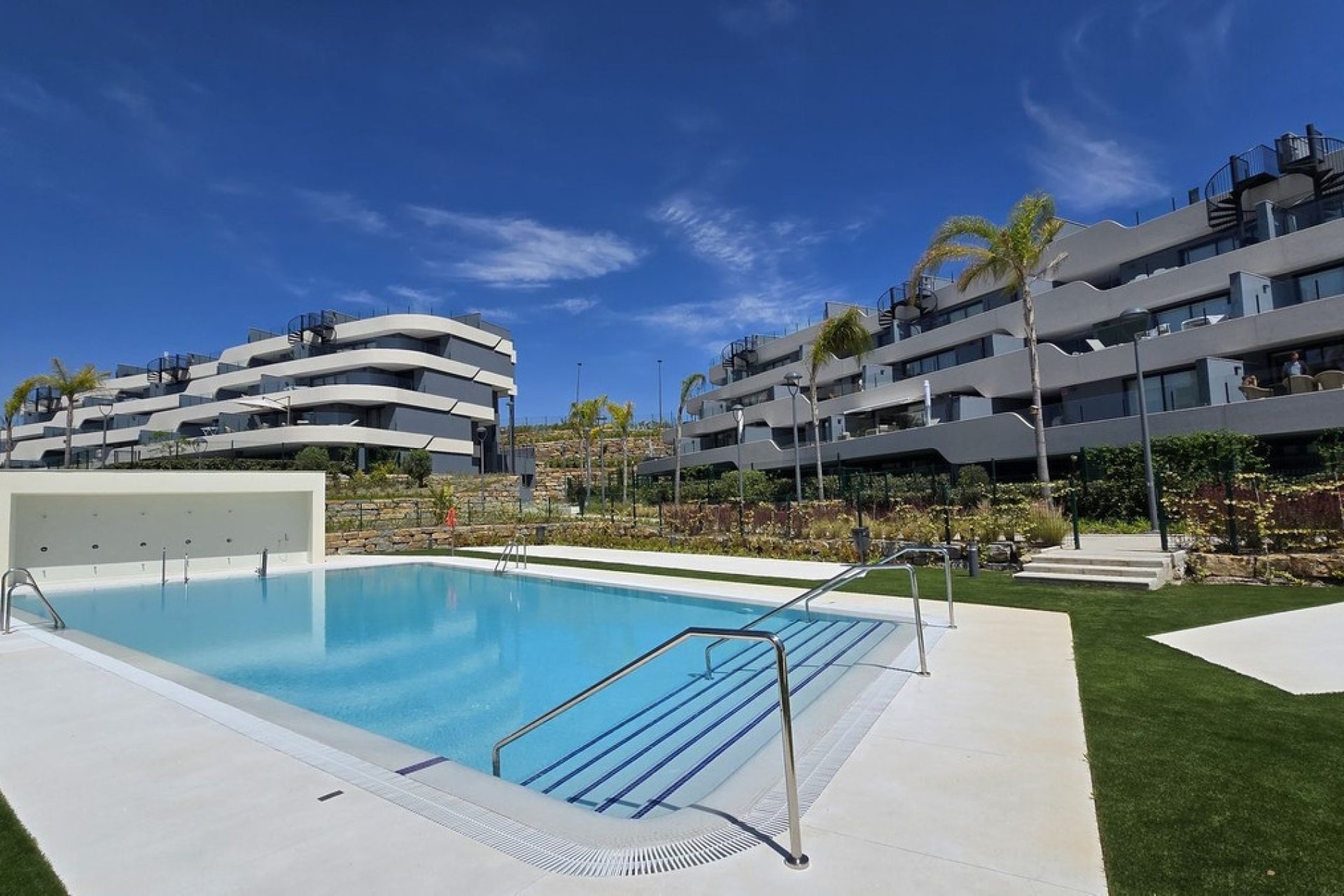 Resale - apartment - Estepona - Estepona Centro