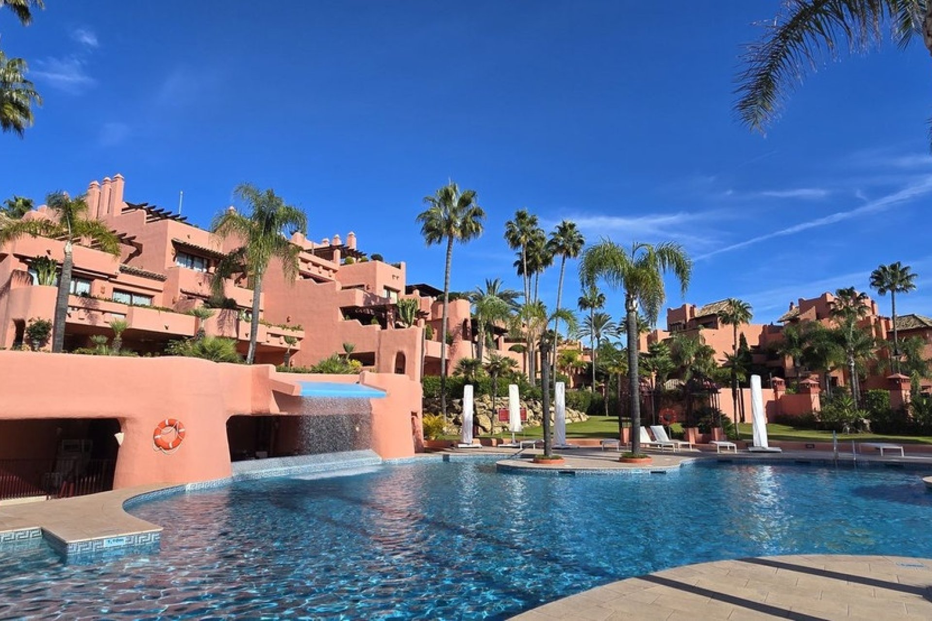 Resale - apartment - Estepona - Estepona Centro