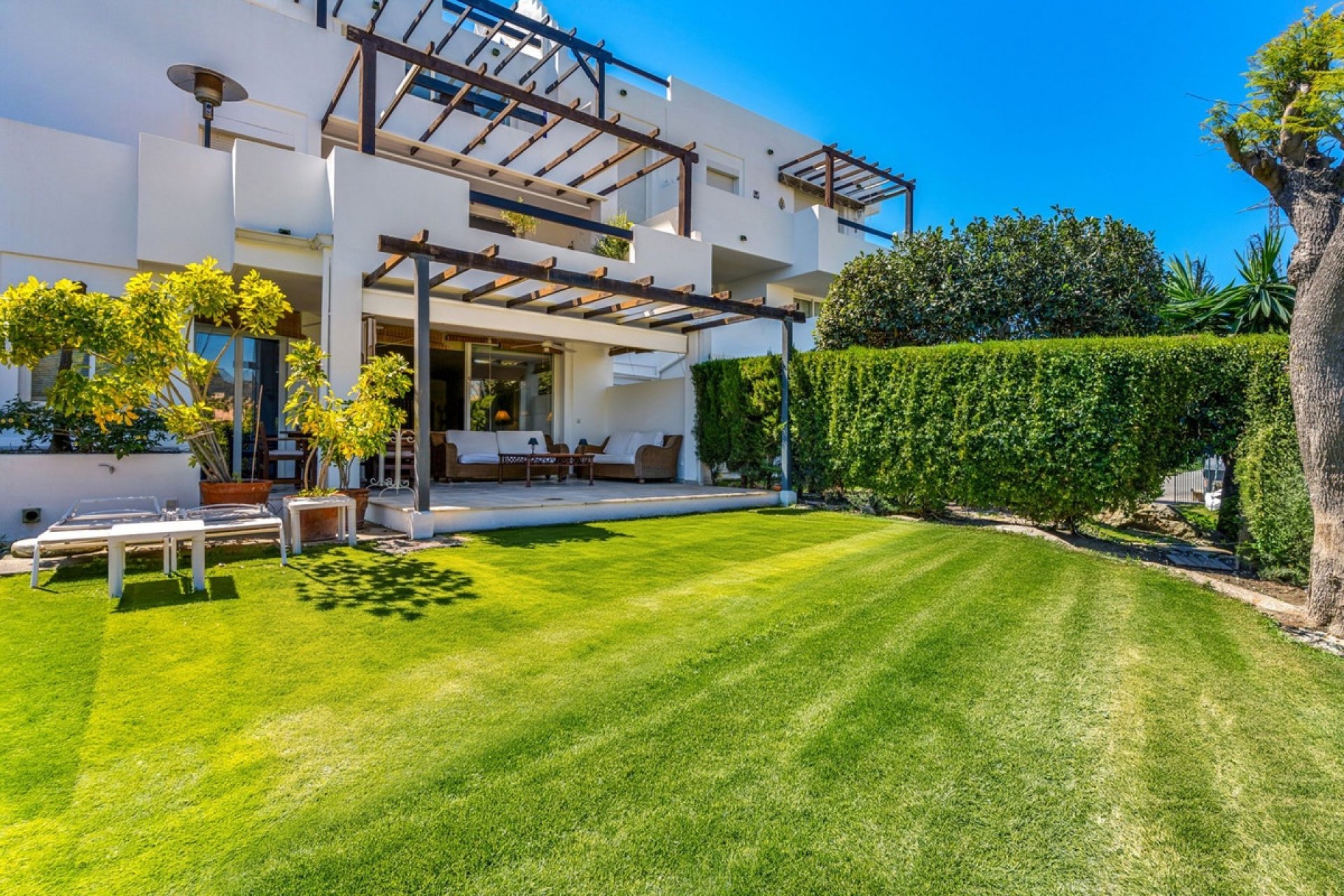 Resale - apartment - Estepona - Estepona Centro