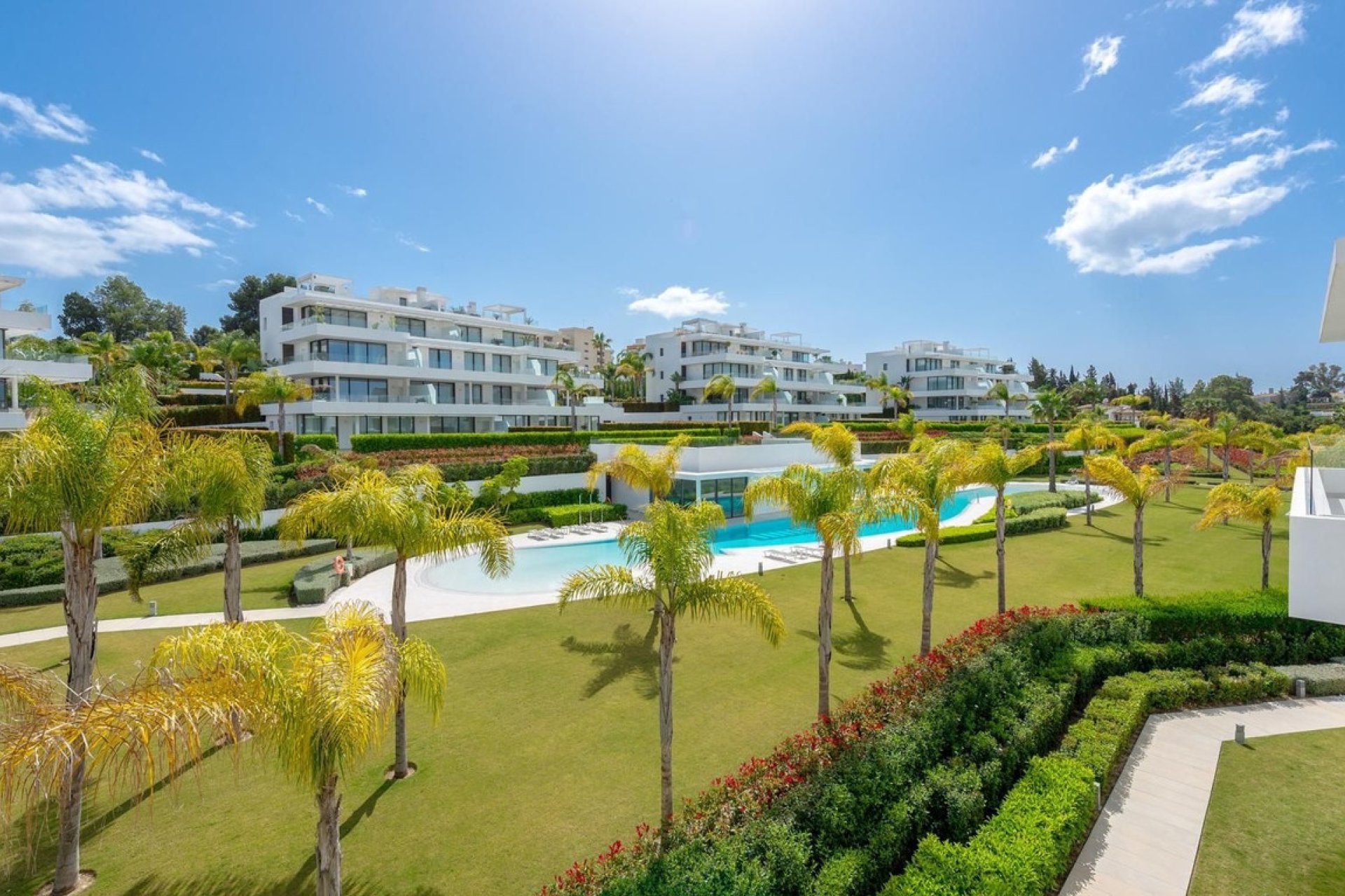 Resale - apartment - Estepona - Estepona Centro