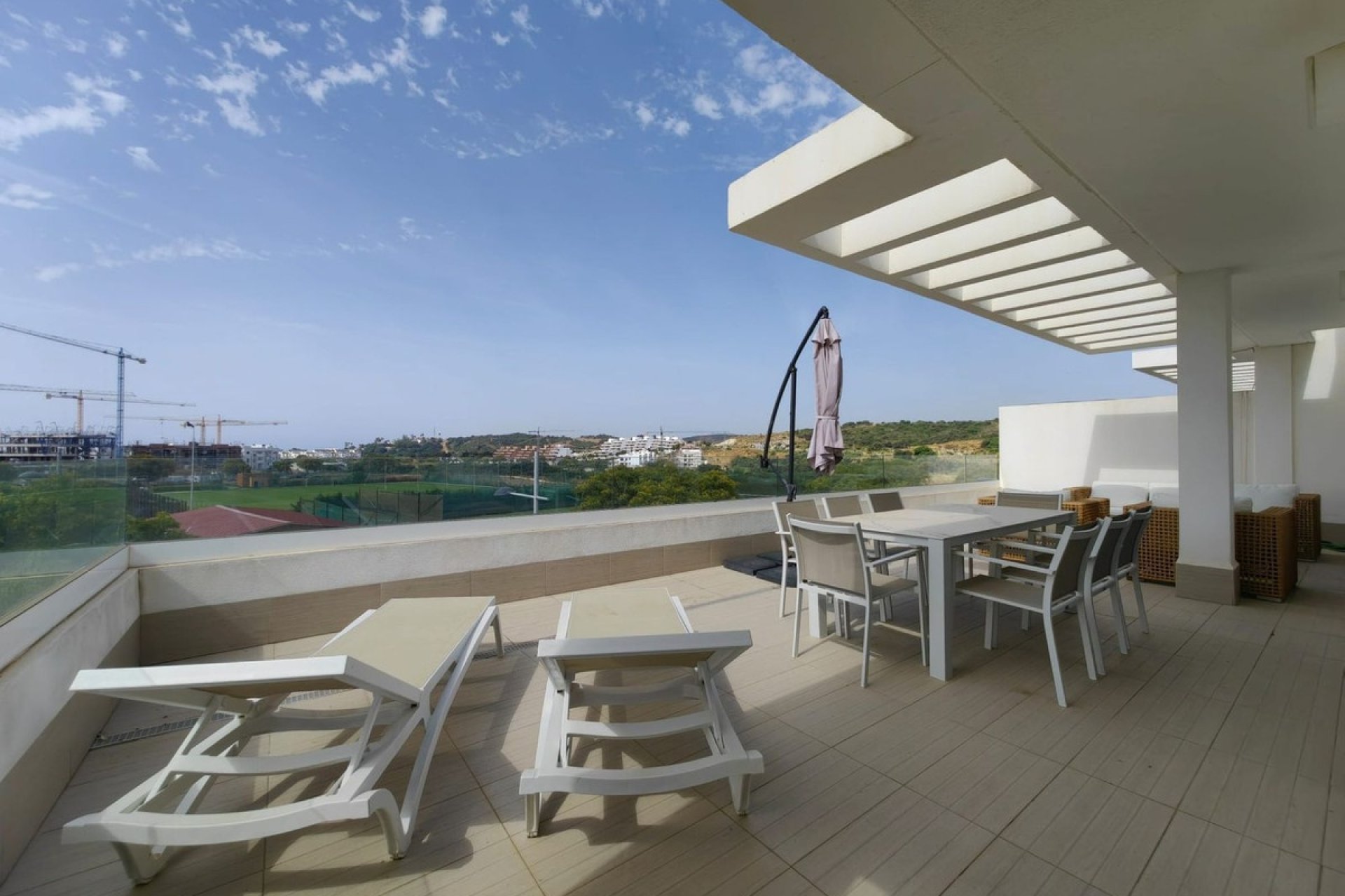 Resale - apartment - Estepona - Estepona Centro