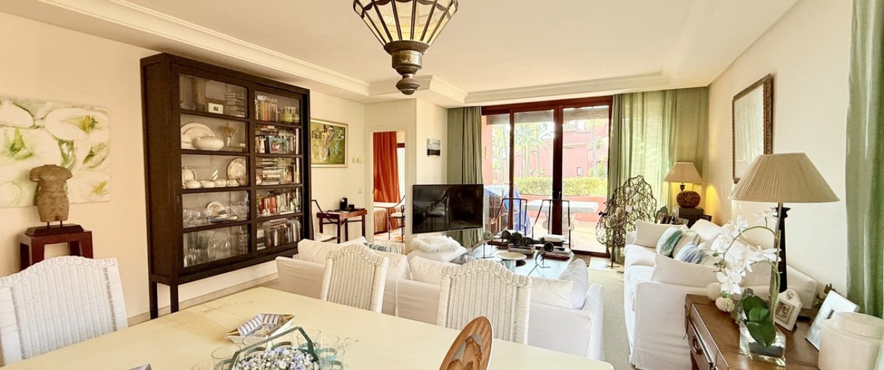 Resale - apartment - Estepona - Estepona Centro