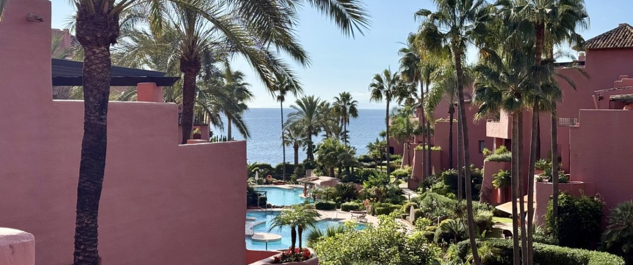 Resale - apartment - Estepona - Estepona Centro