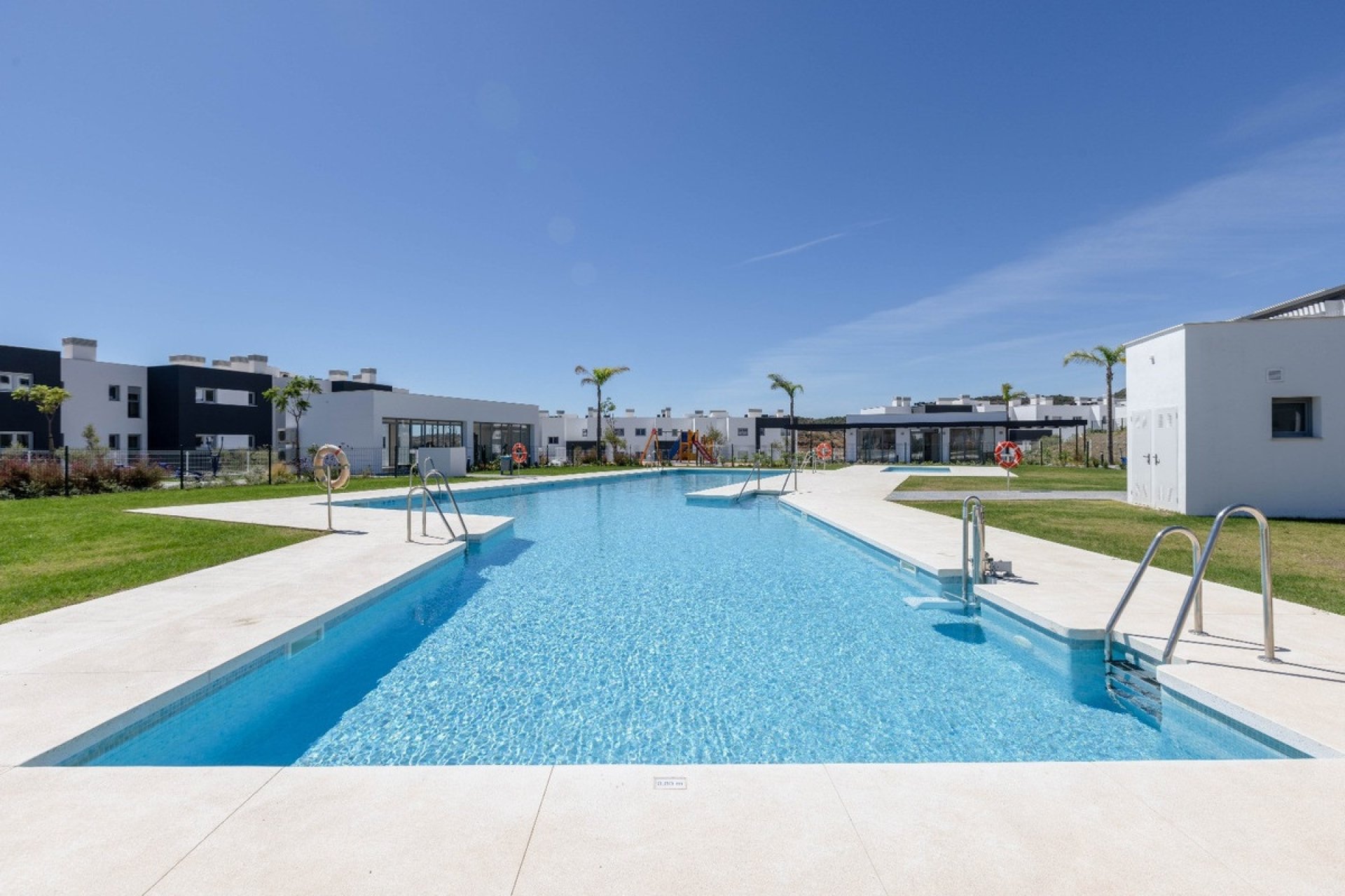 Resale - apartment - Estepona - Estepona Centro