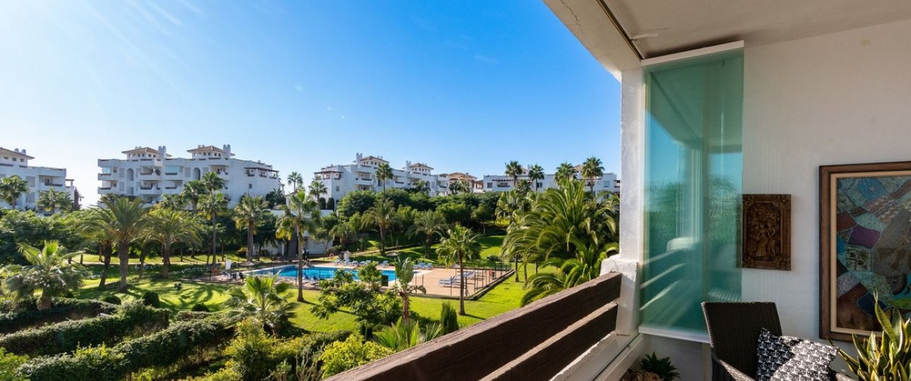 Resale - apartment - Estepona - Estepona Centro