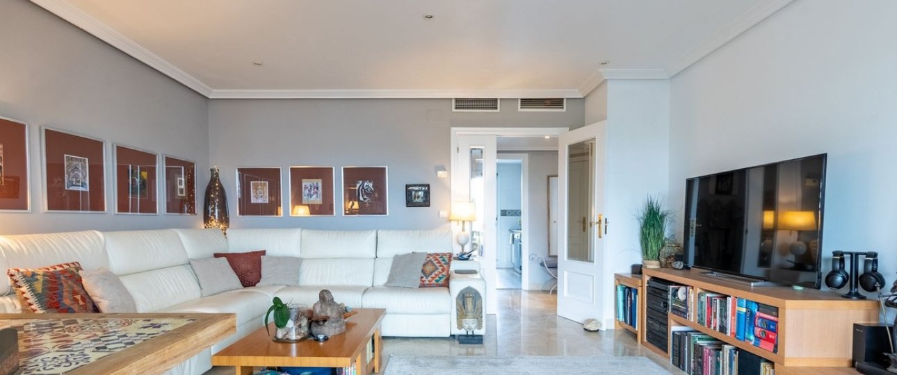 Resale - apartment - Estepona - Estepona Centro