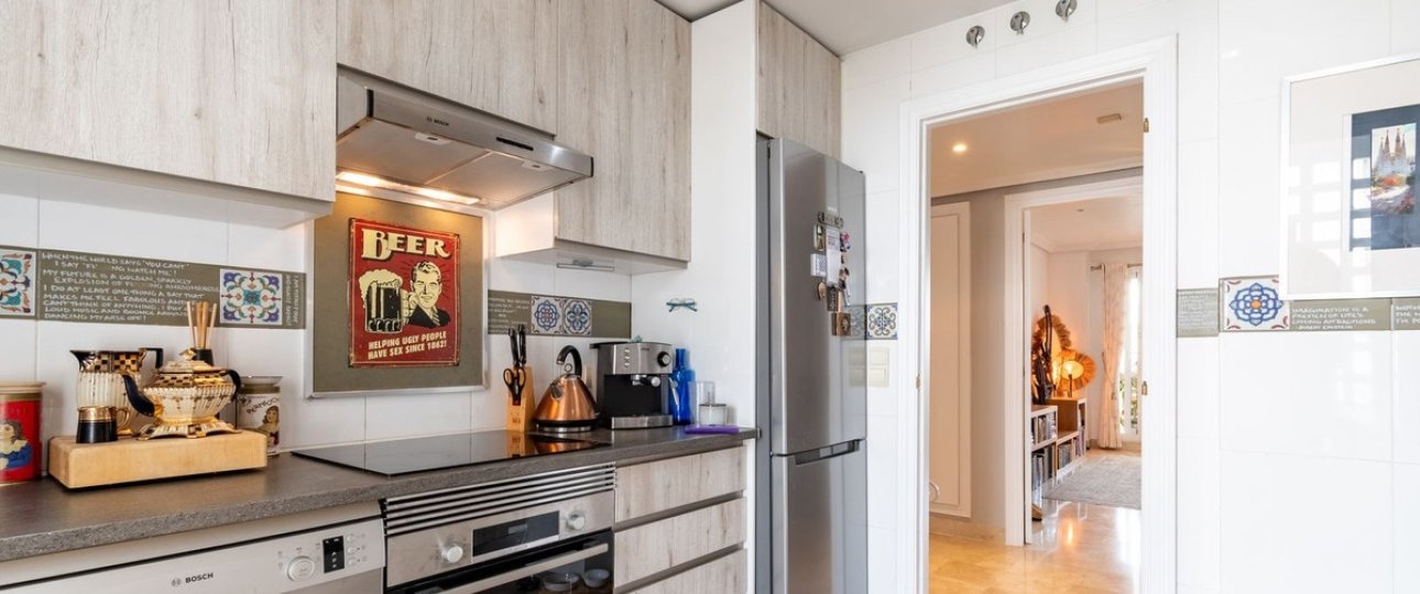 Resale - apartment - Estepona - Estepona Centro