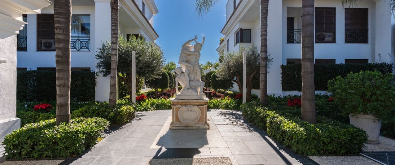 Resale - apartment - Estepona - Estepona Centro