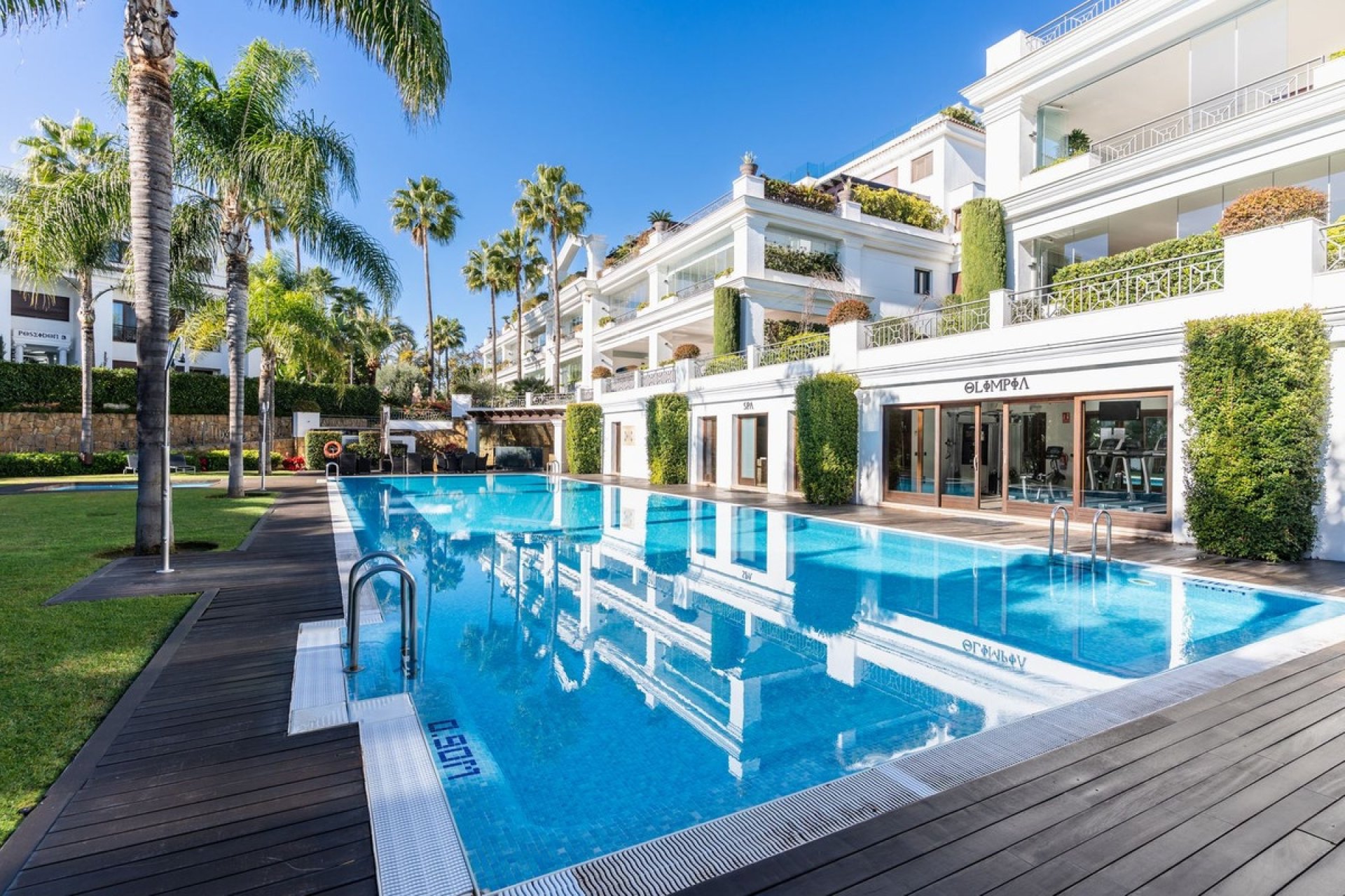 Resale - apartment - Estepona - Estepona Centro