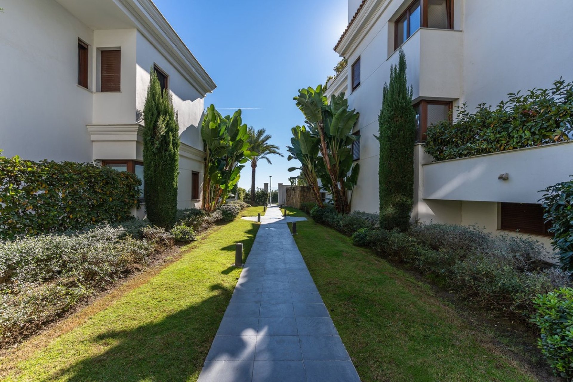 Resale - apartment - Estepona - Estepona Centro