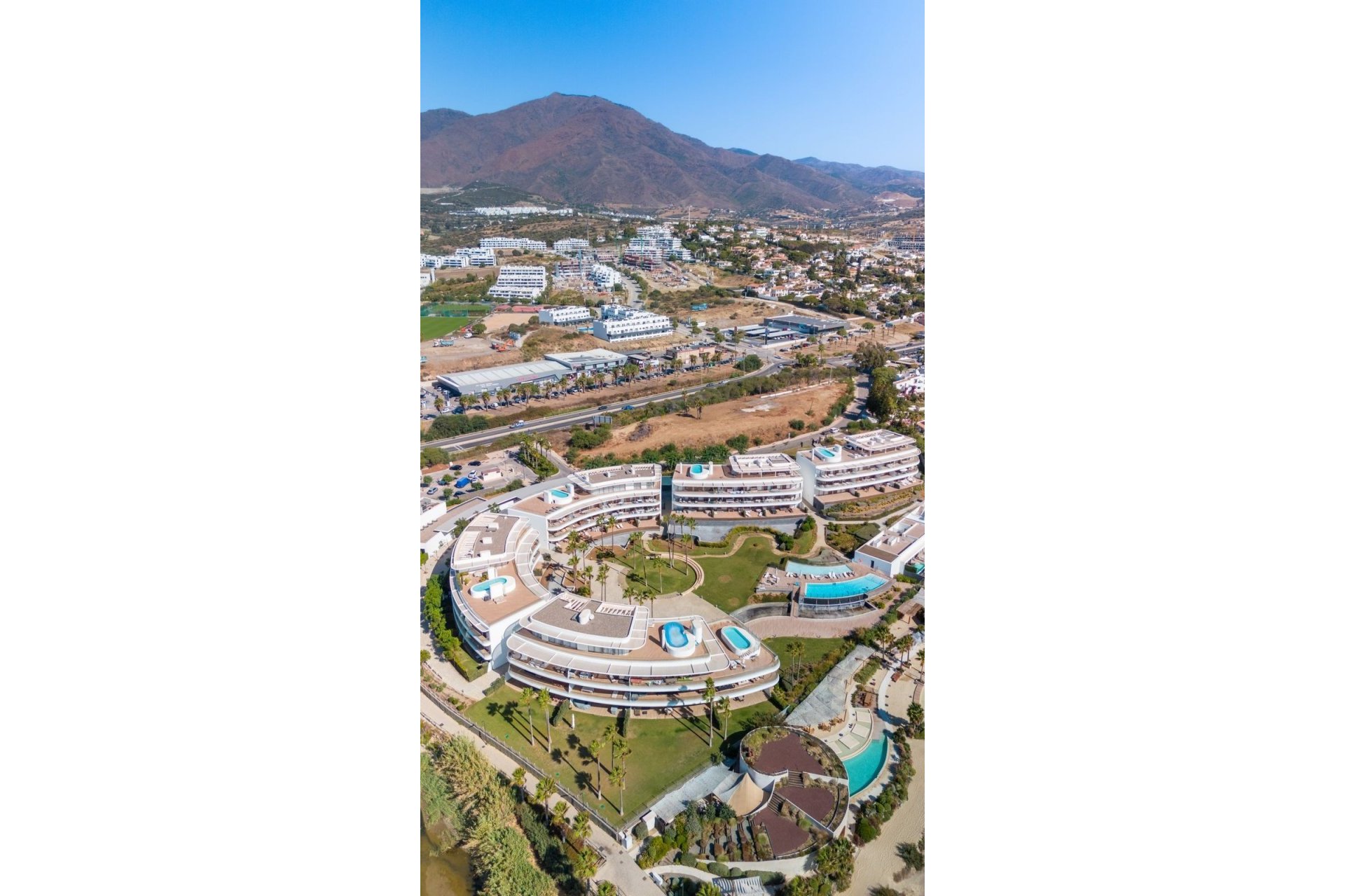 Resale - apartment - Estepona - Estepona Centro