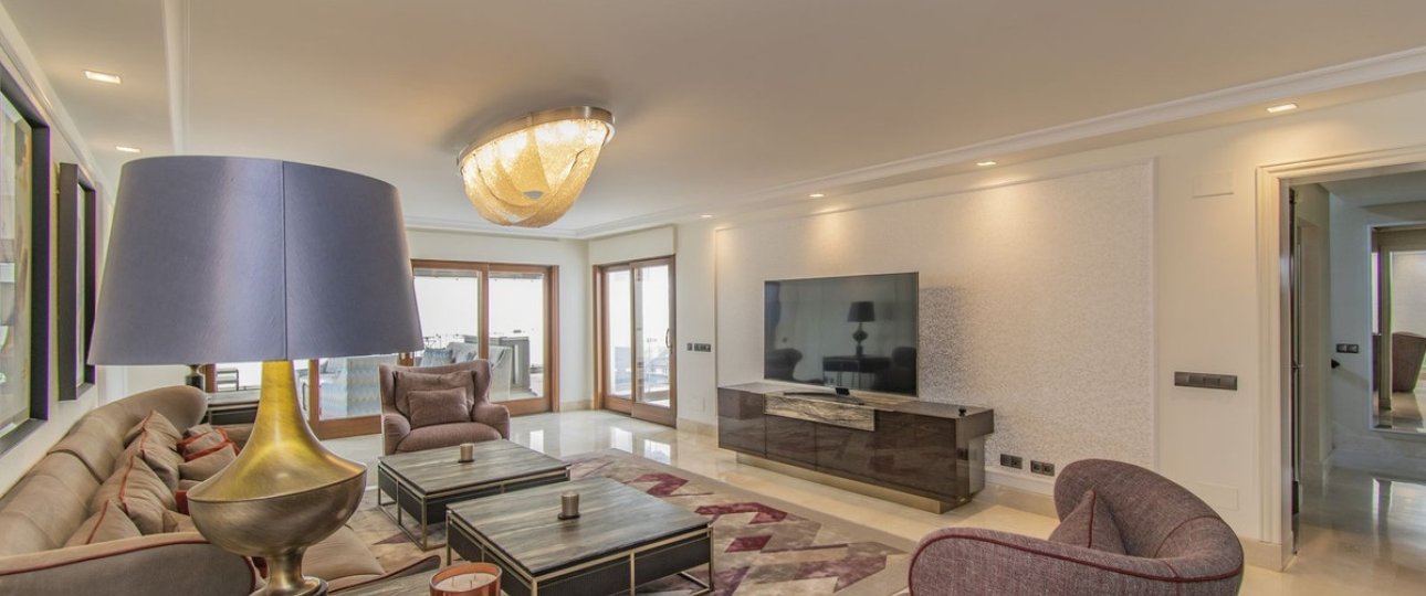 Resale - apartment - Estepona - Estepona Centro
