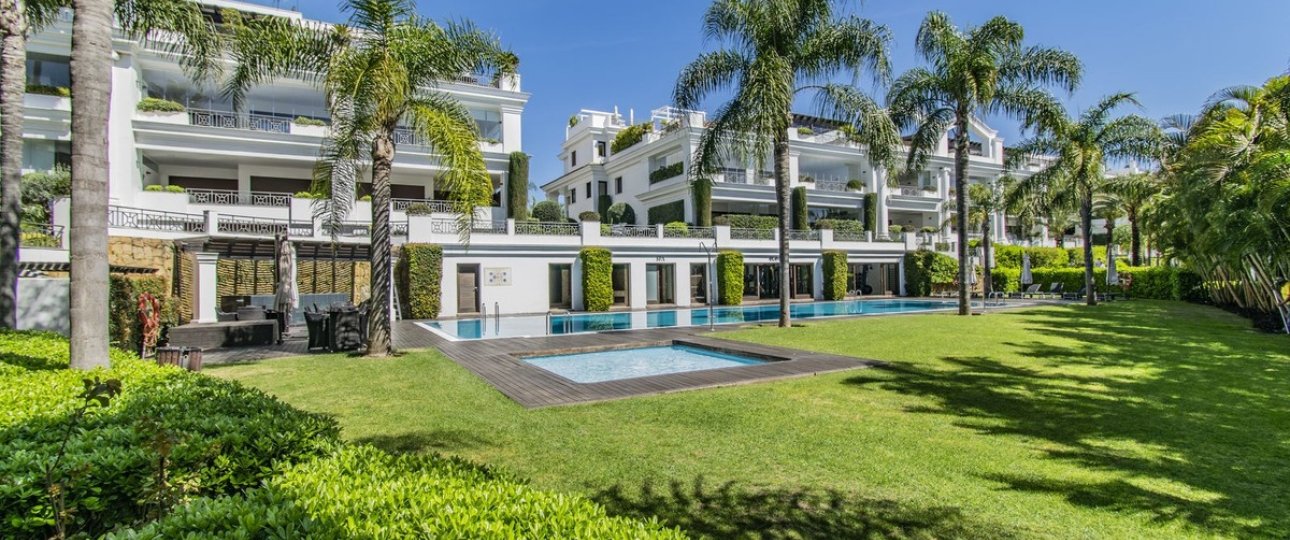 Resale - apartment - Estepona - Estepona Centro