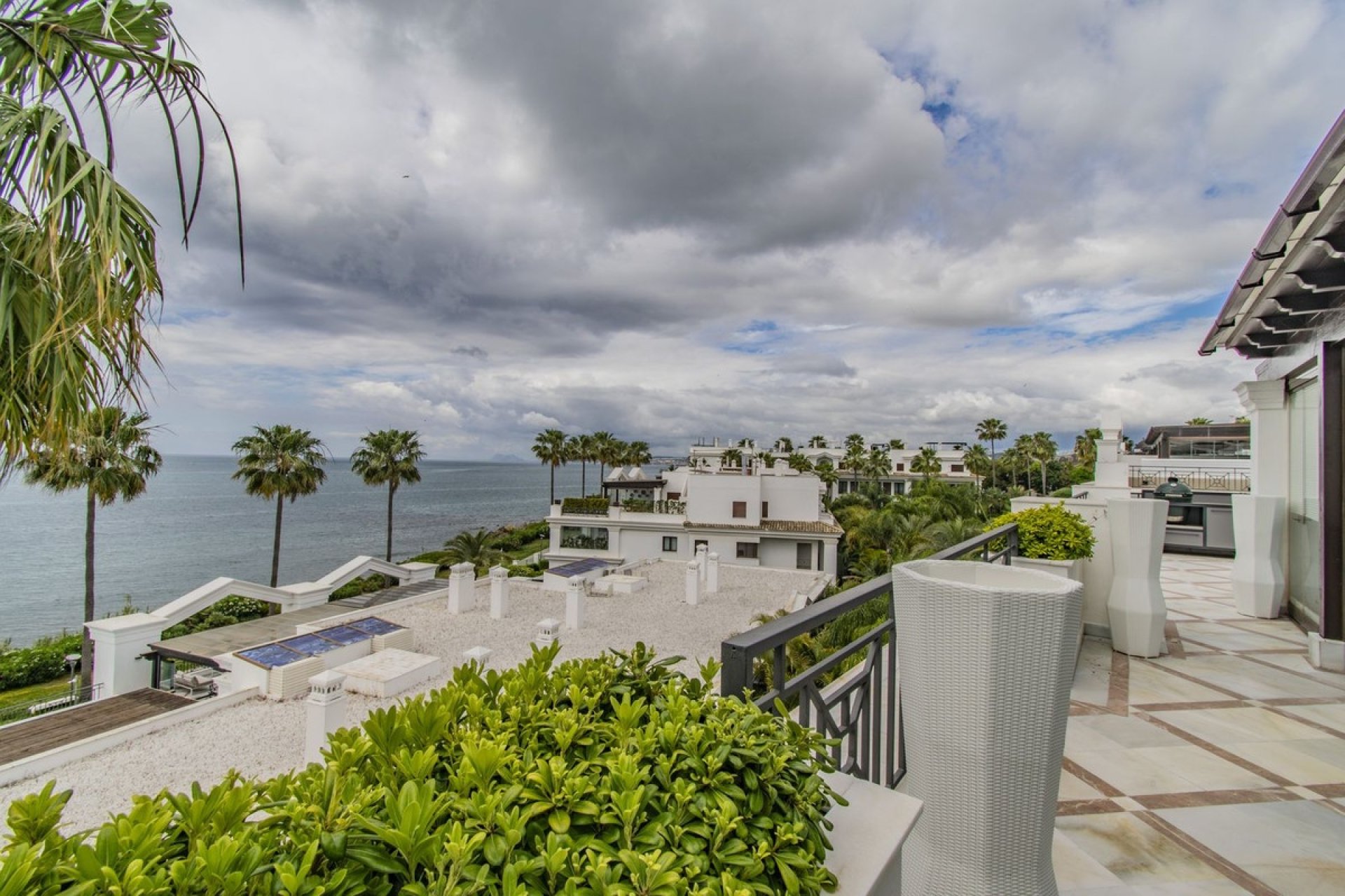 Resale - apartment - Estepona - Estepona Centro