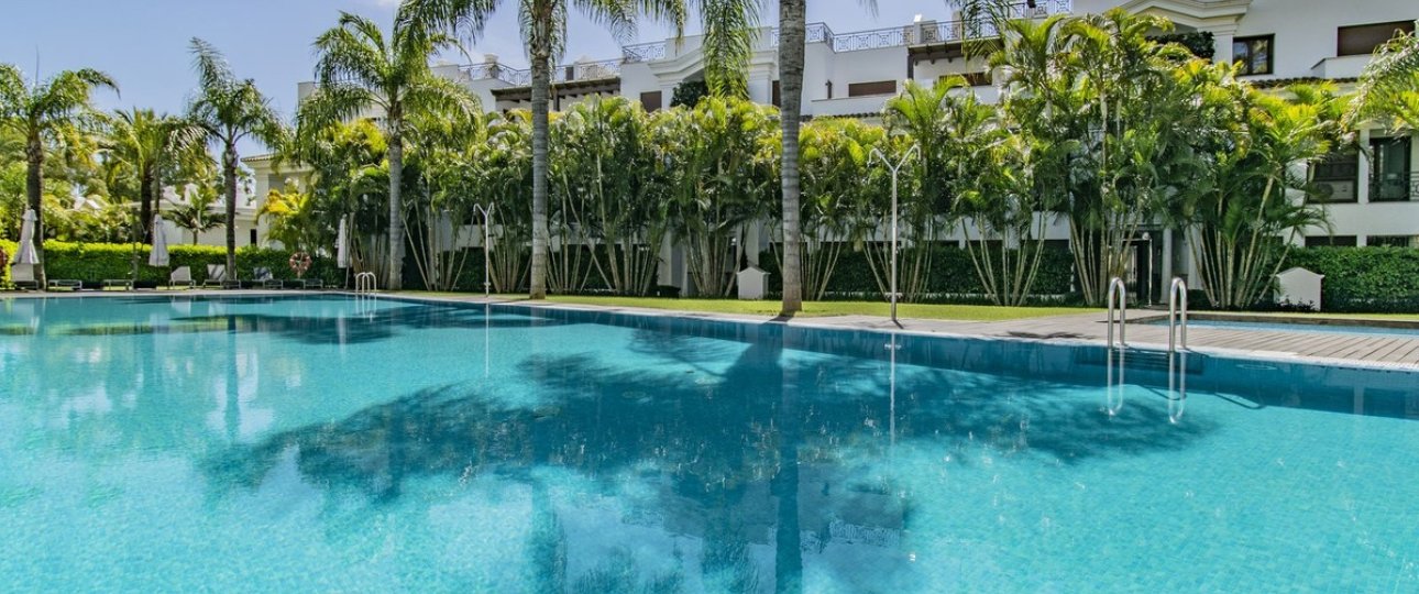 Resale - apartment - Estepona - Estepona Centro