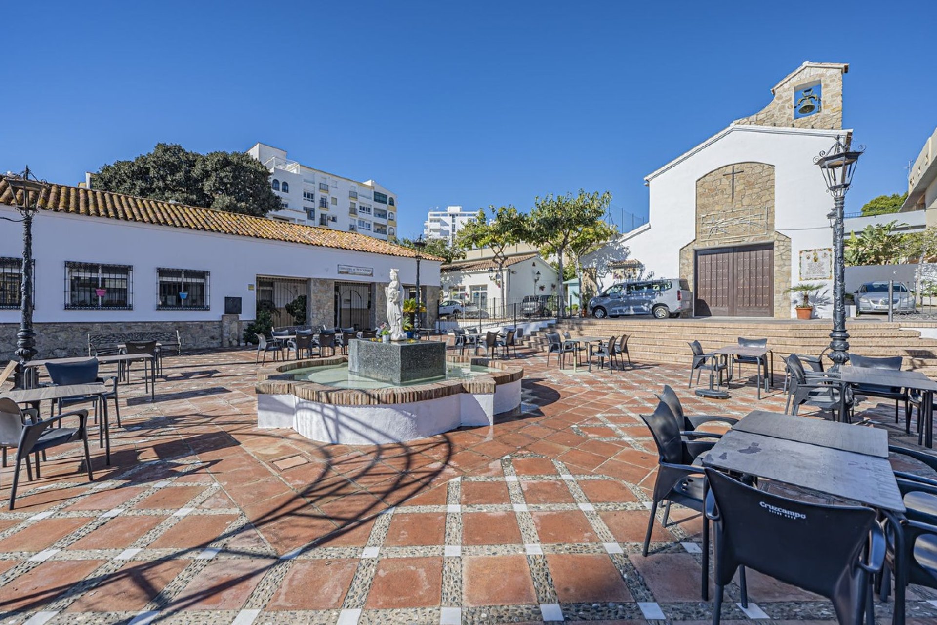 Resale - apartment - Estepona - Estepona Centro