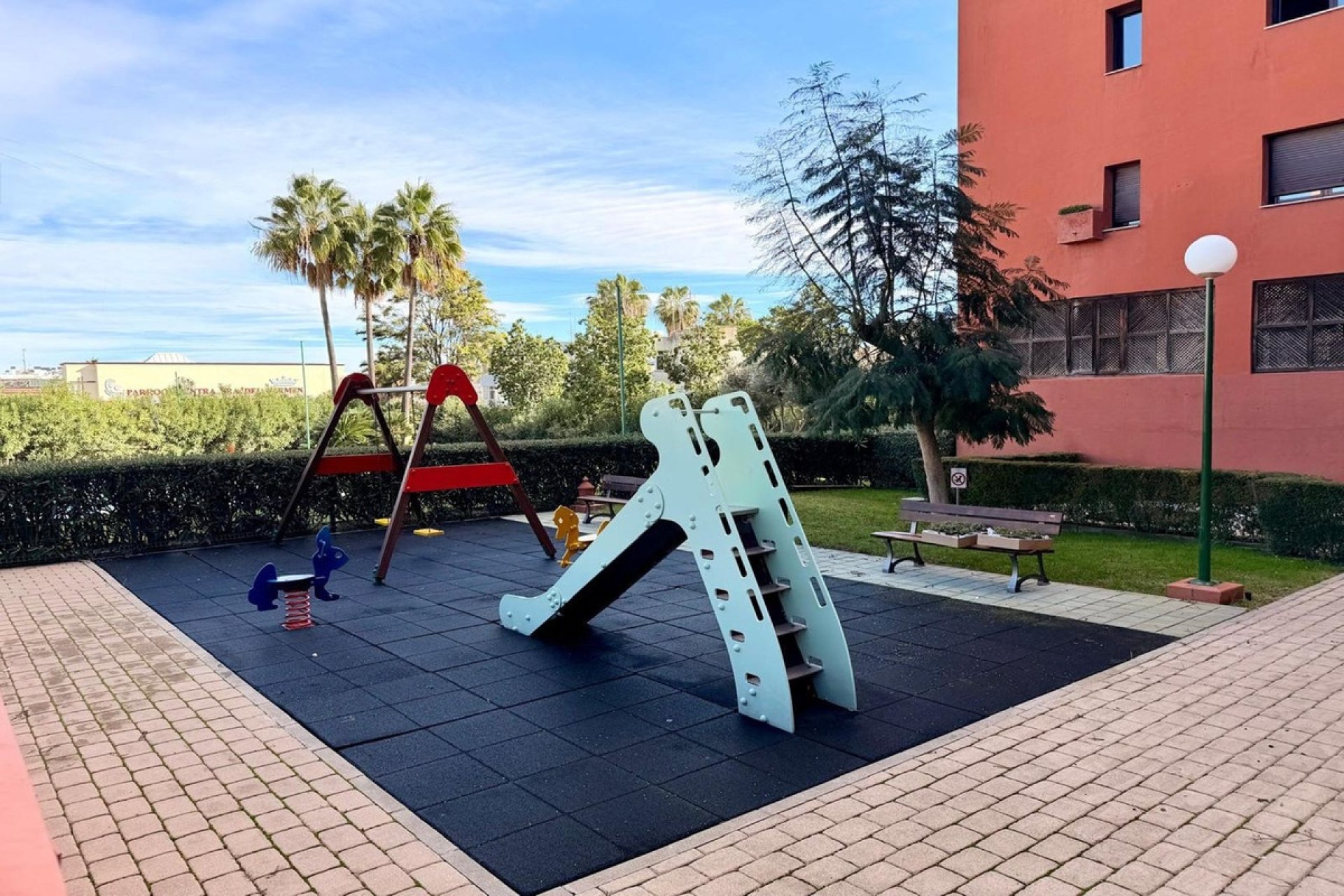 Resale - apartment - Estepona - Estepona Centro
