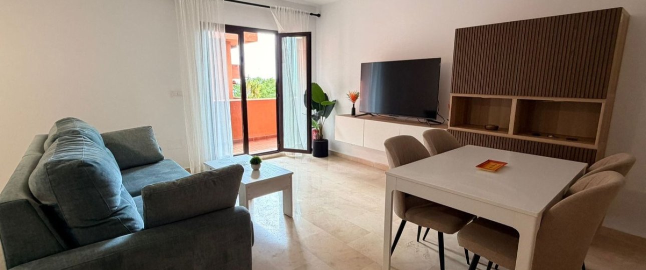 Resale - apartment - Estepona - Estepona Centro