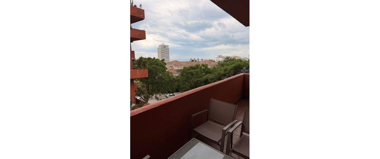 Resale - apartment - Estepona - Estepona Centro