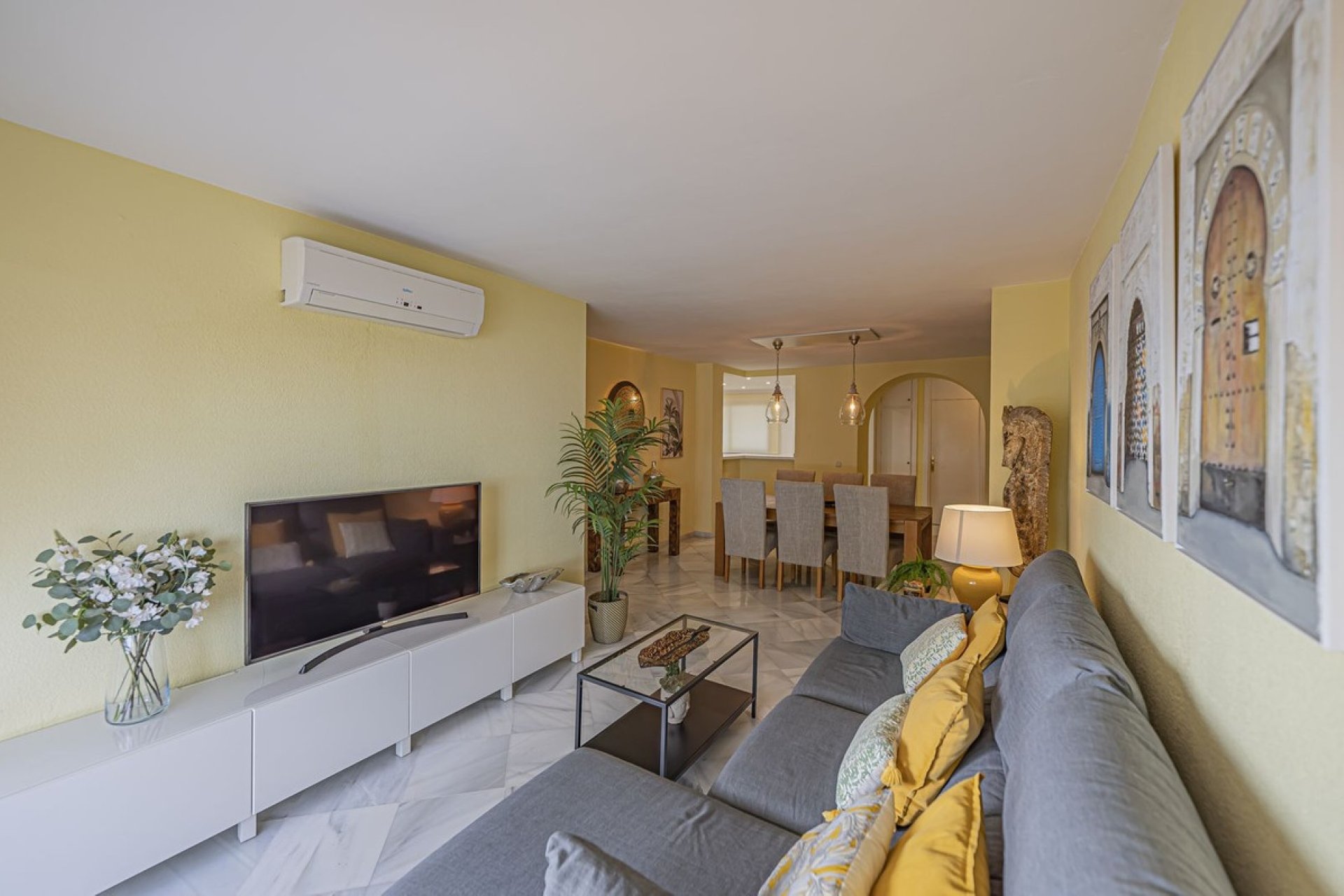 Resale - apartment - Estepona - Estepona Centro