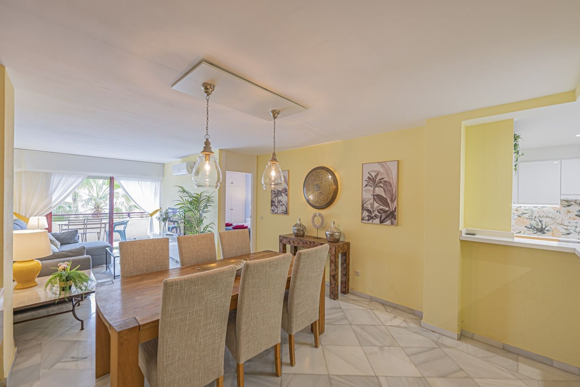 Resale - apartment - Estepona - Estepona Centro
