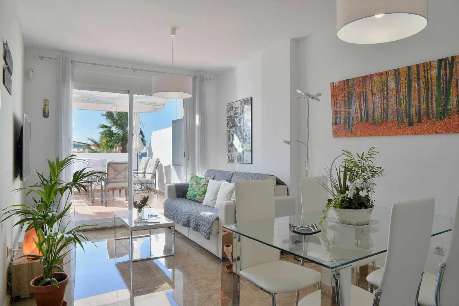 Resale - apartment - Estepona - Estepona Centro