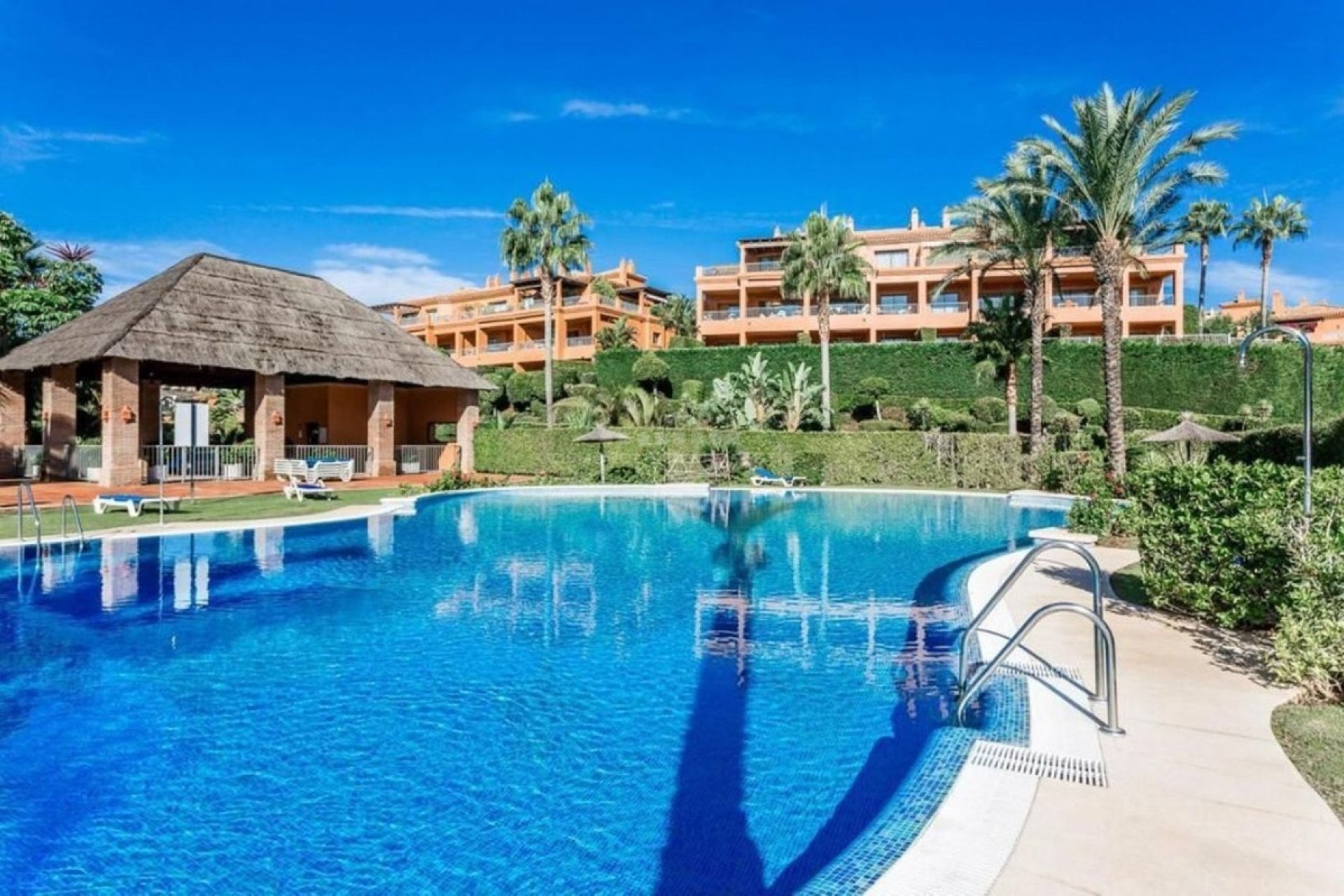 Resale - apartment - Estepona - Estepona Centro