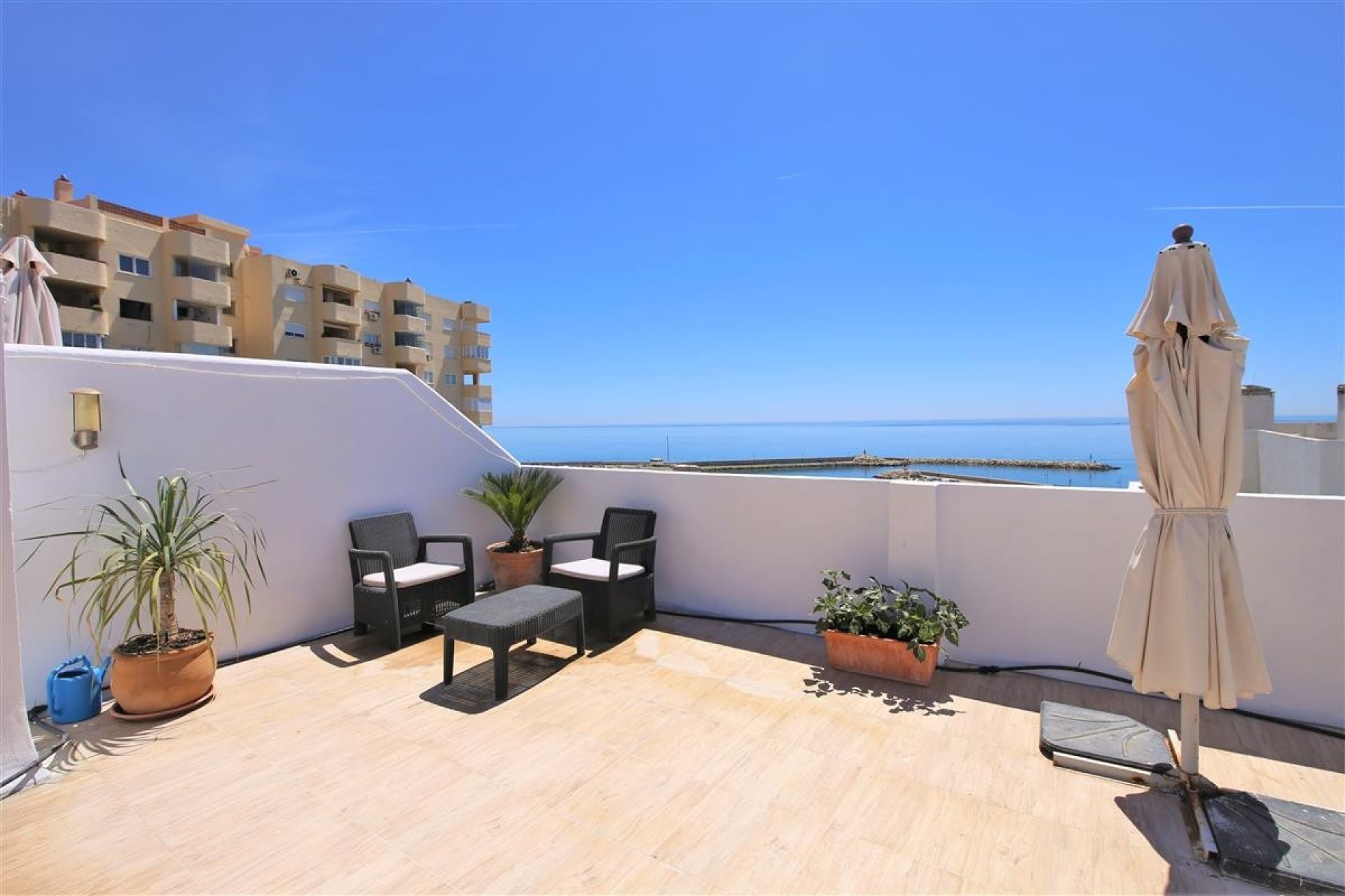 Resale - apartment - Estepona - Estepona Centro