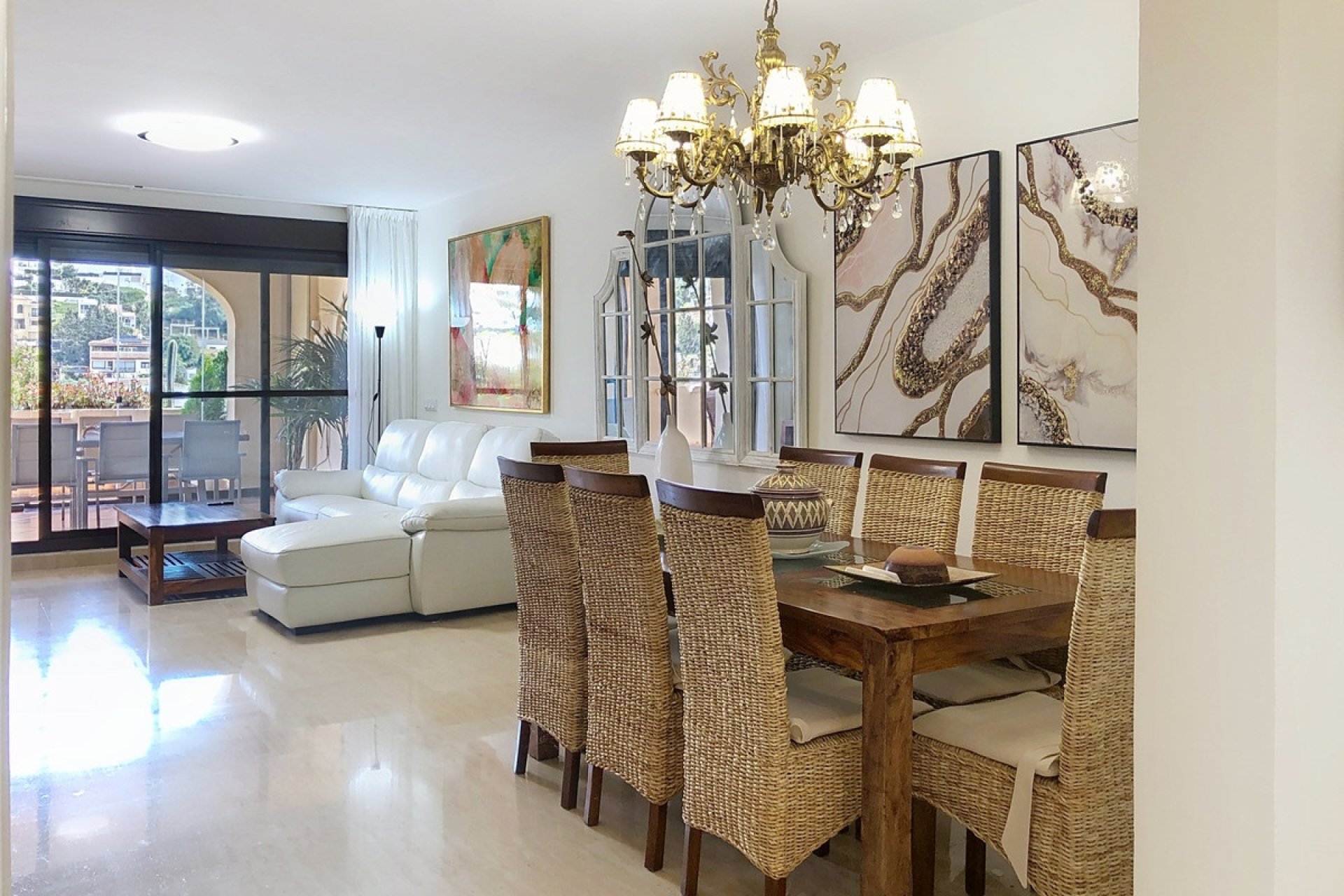 Resale - apartment - Estepona - Estepona Centro