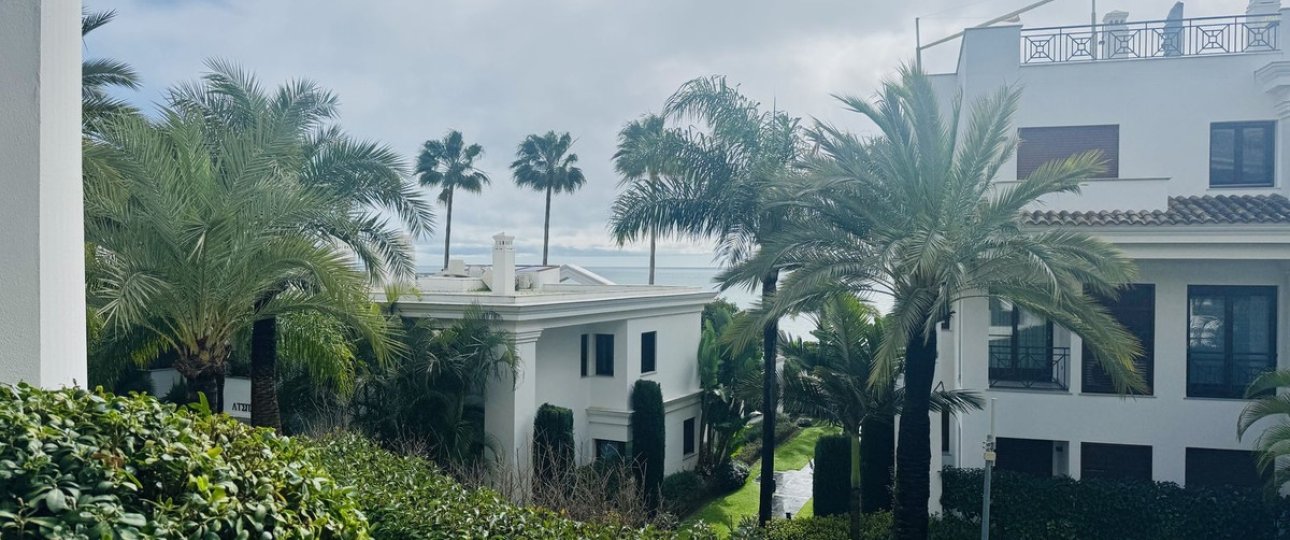 Resale - apartment - Estepona - Estepona Centro