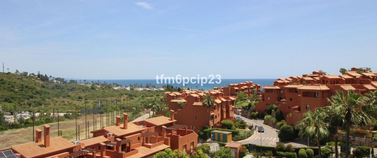 Resale - apartment - Estepona - Estepona Centro