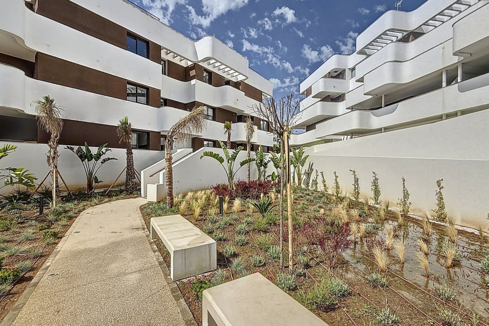 Resale - apartment - Estepona - Estepona Centro