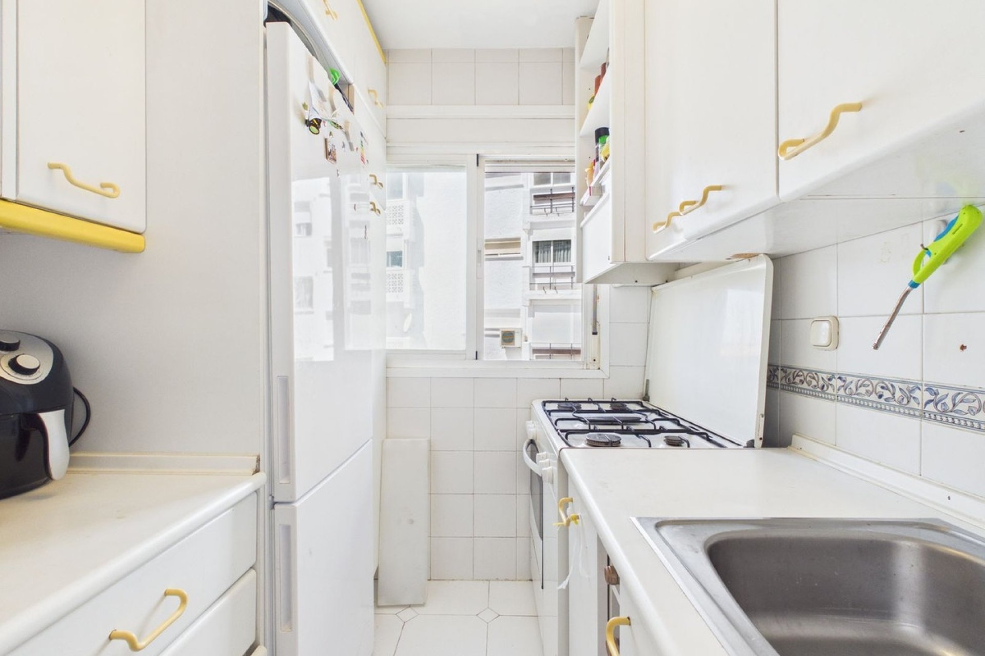 Resale - apartment - Estepona - Estepona Centro
