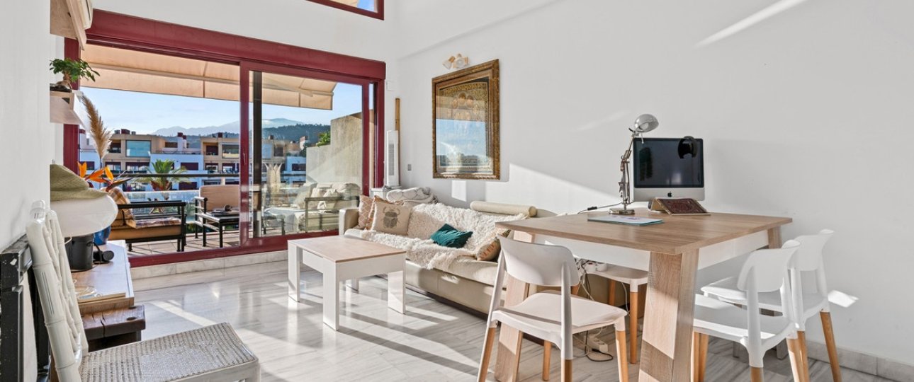 Resale - apartment - Estepona - Estepona Centro