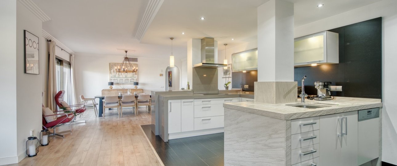 Resale - apartment - Estepona - Estepona Centro