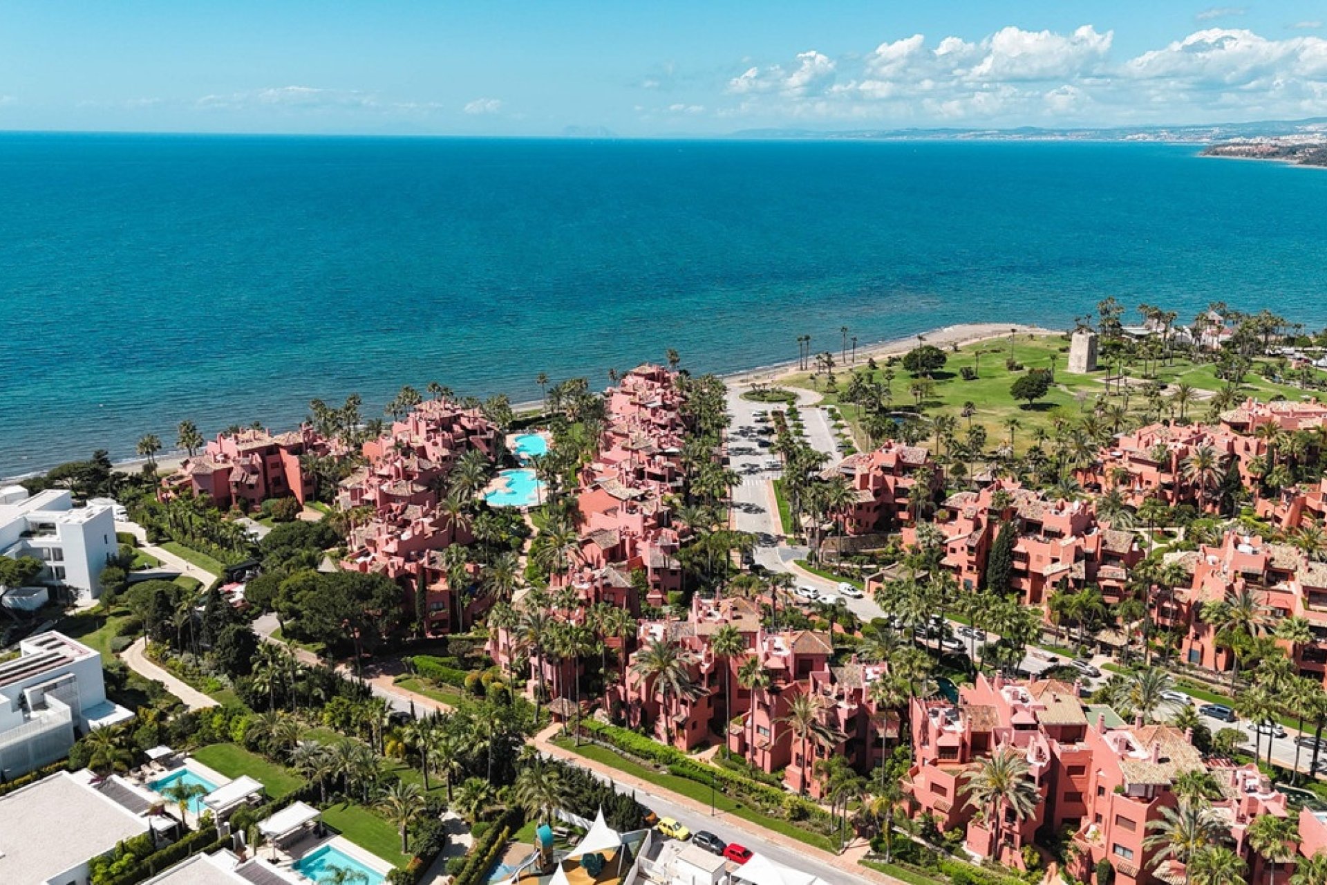 Resale - apartment - Estepona - Estepona Centro