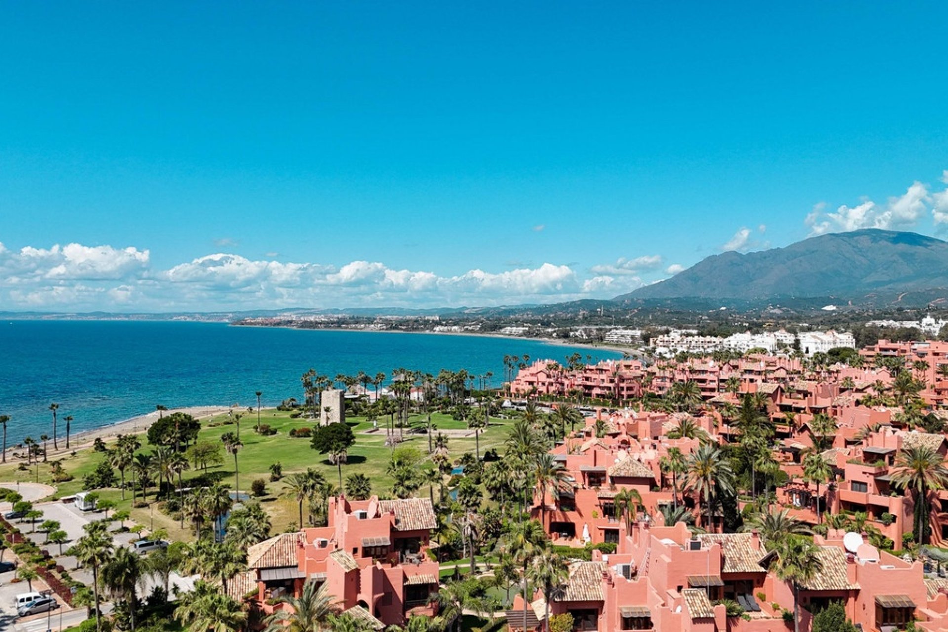 Resale - apartment - Estepona - Estepona Centro