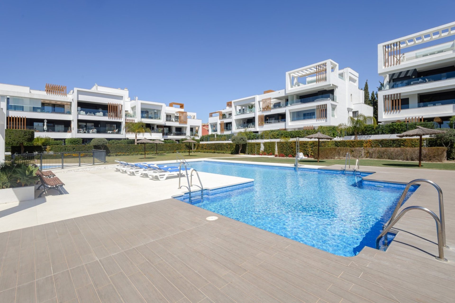 Resale - apartment - Estepona - Estepona Centro