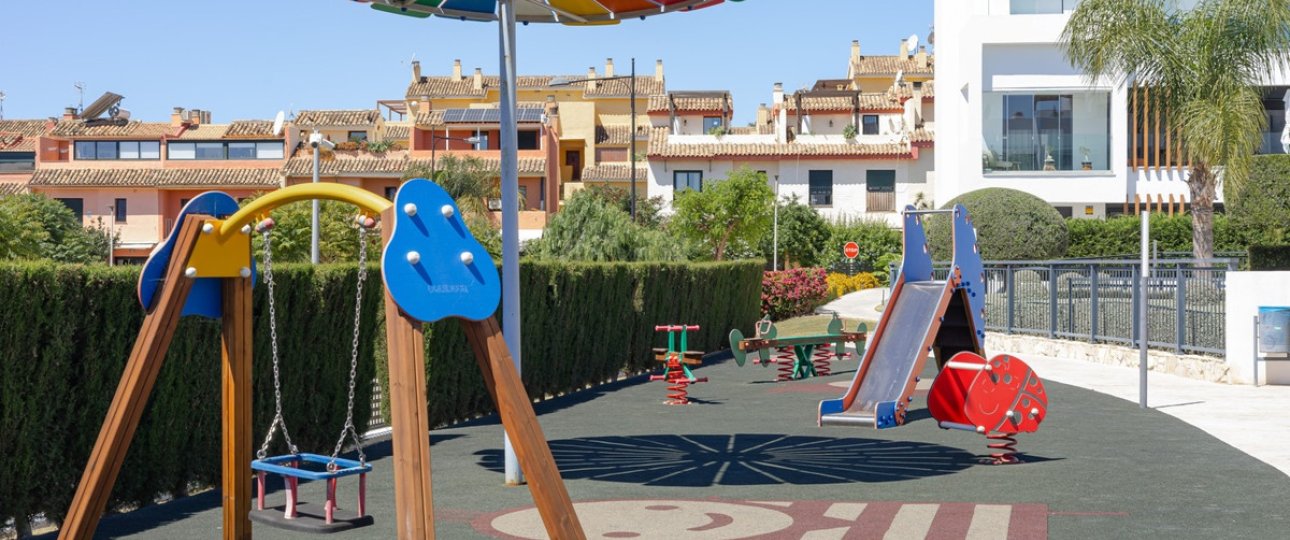 Resale - apartment - Estepona - Estepona Centro