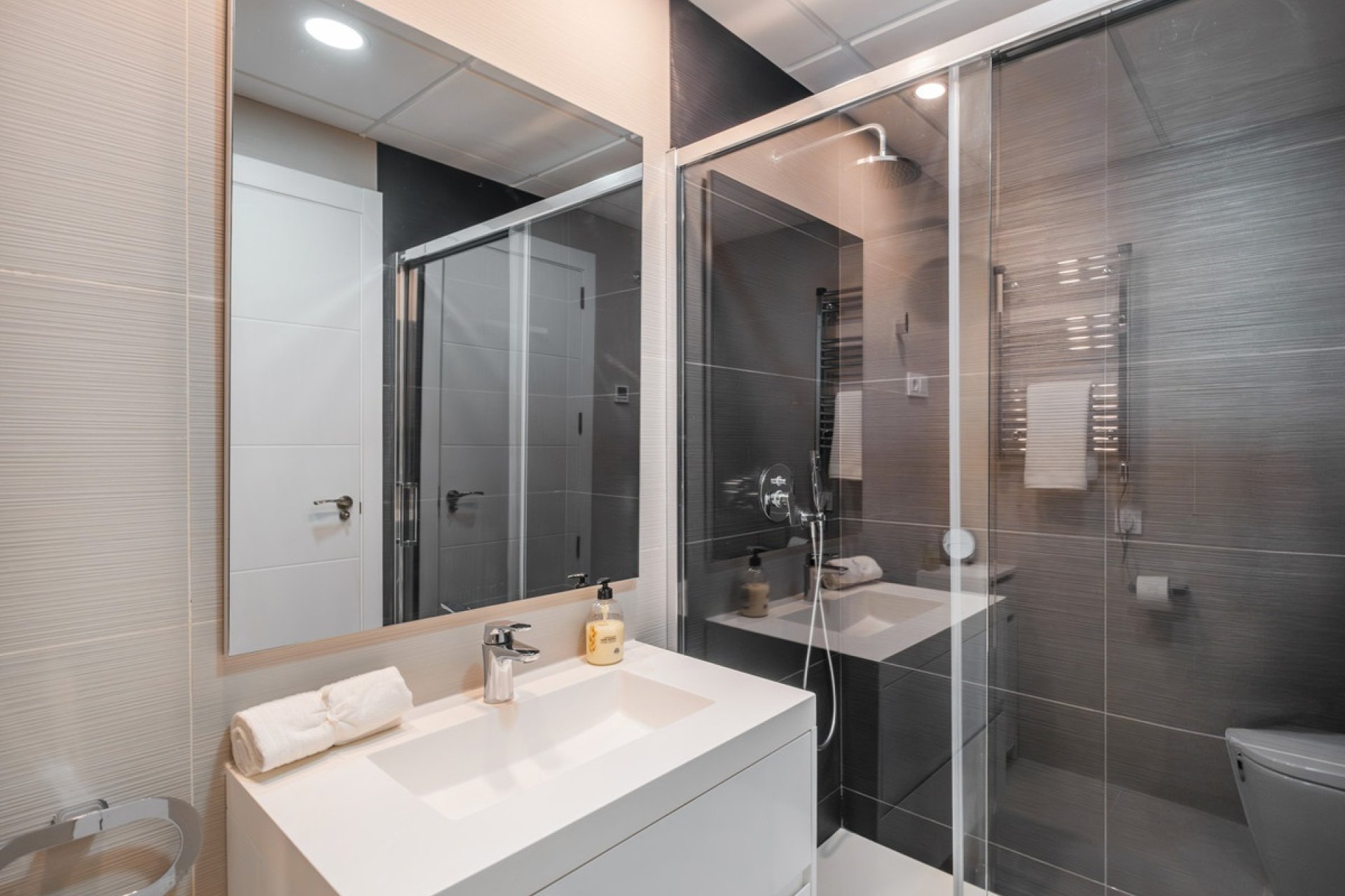 Resale - apartment - Estepona - Estepona Centro