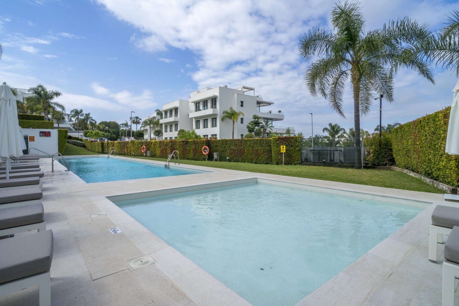 Resale - apartment - Estepona - Estepona Centro