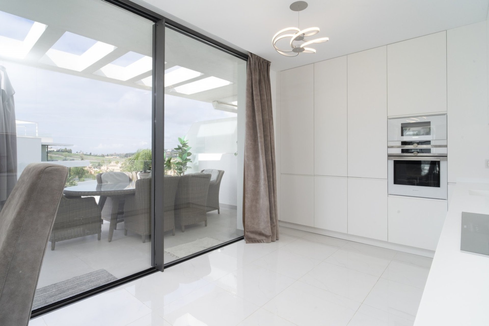 Resale - apartment - Estepona - Estepona Centro