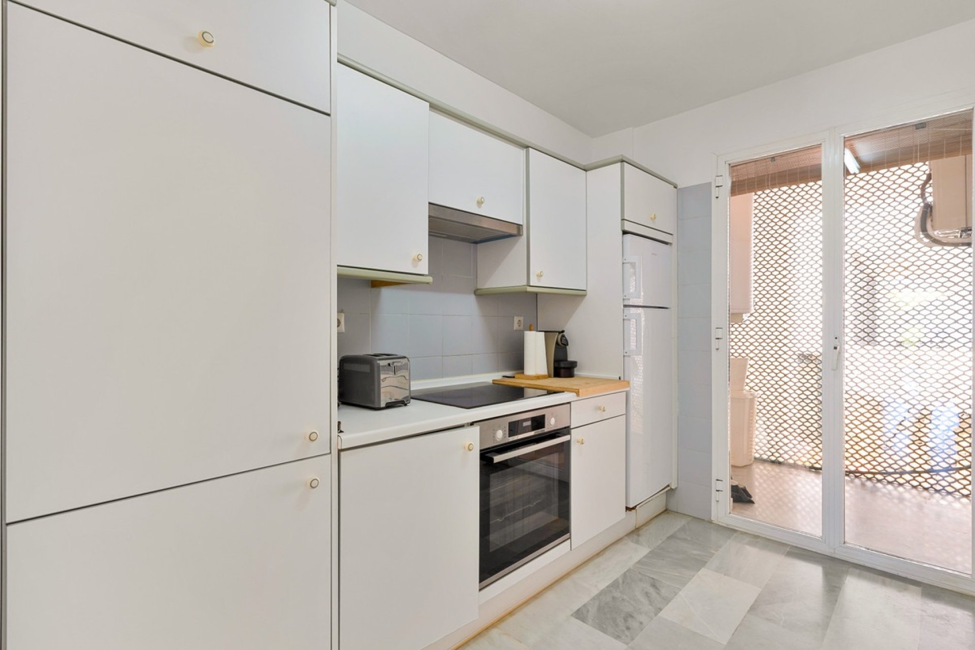 Resale - apartment - Estepona - Estepona Centro