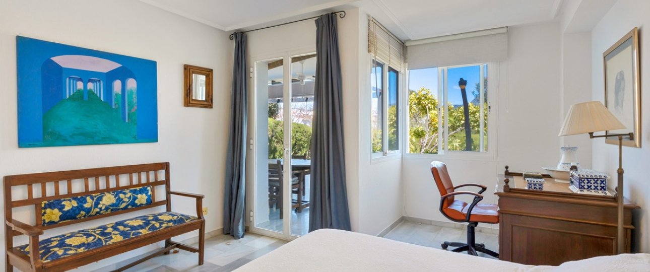 Resale - apartment - Estepona - Estepona Centro